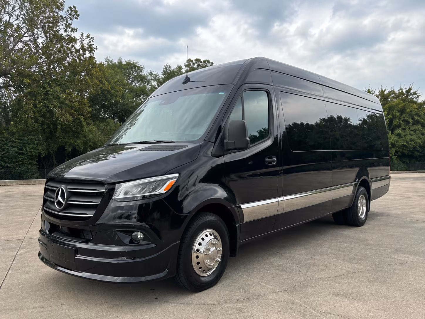 find the perfect transportation for your next corporate event 4